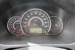 Mitsubishi Space 1,2 INVITE MIVEC CVT - 8