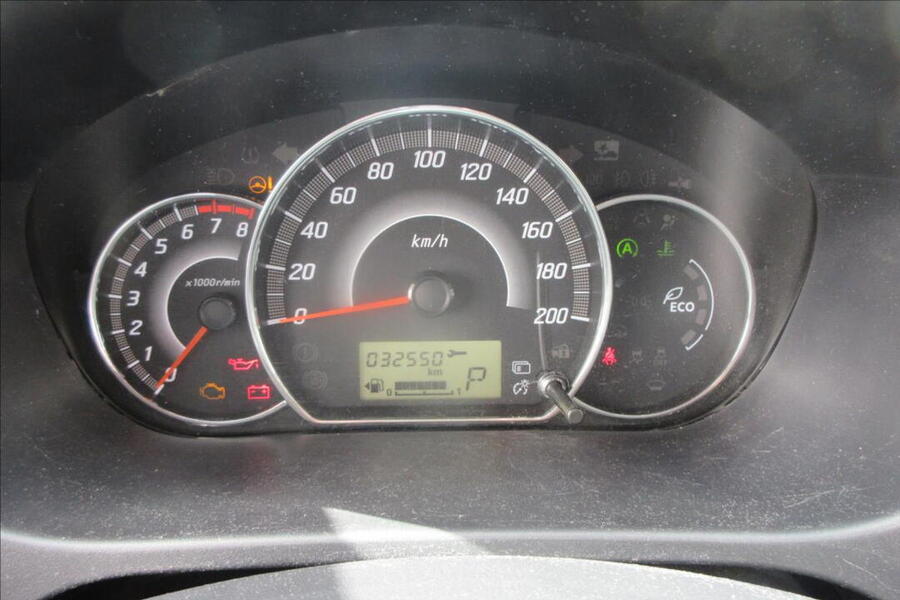 Mitsubishi Space 1,2 INVITE MIVEC CVT - 8
