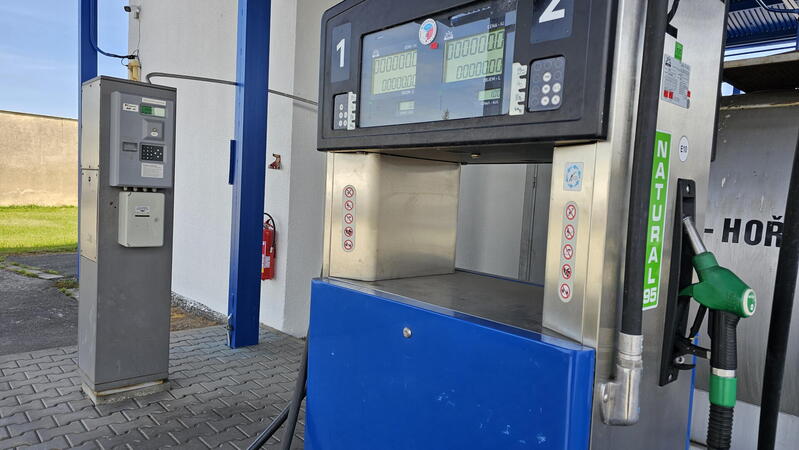 Samoobslužná čerpací stanice Hradec Králové